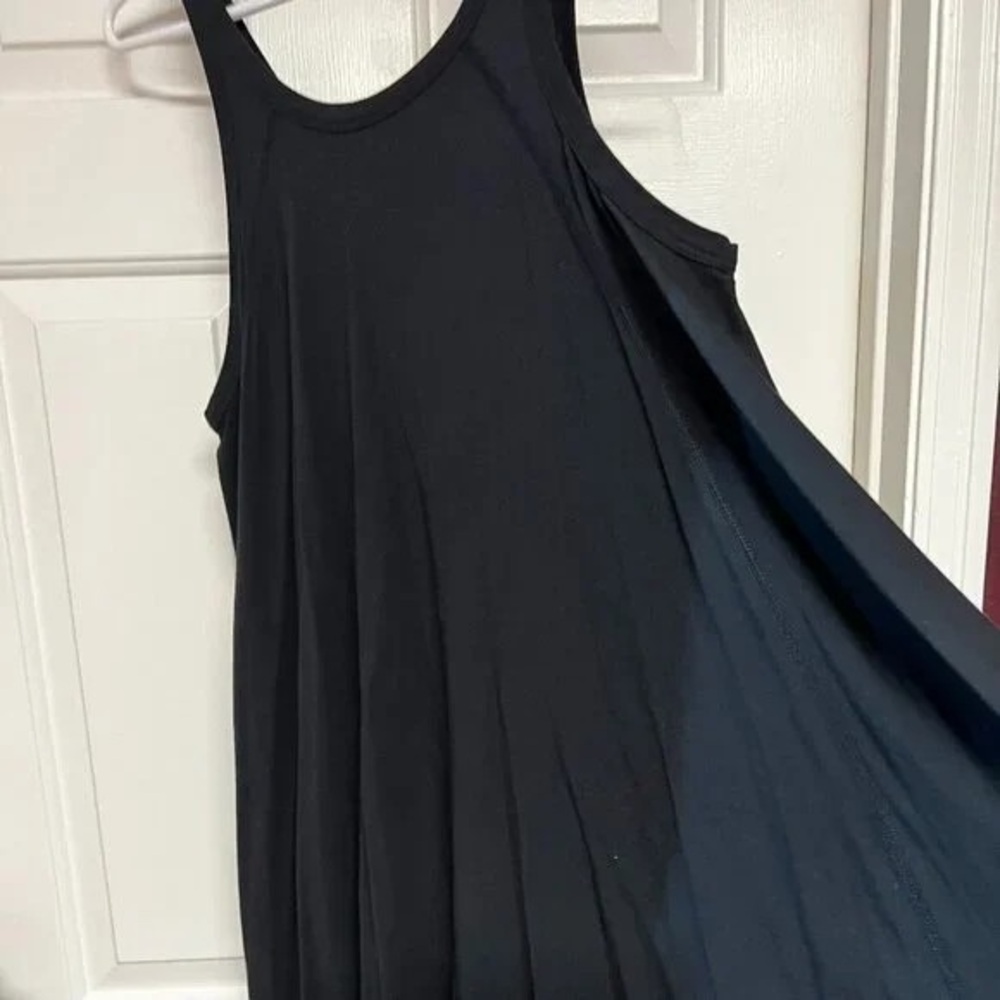 2/$30 - Lululemon lightwight tank * Flare (Size 6)